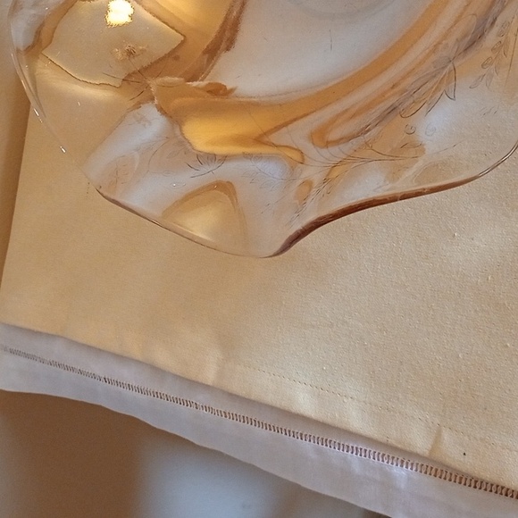 JEANNETTE VINTAGE SHIMMERY MARIGOLD CARNIVAL GLASS, RUFFLED EDGES,GOOD CONDITION - Picture 4 of 8